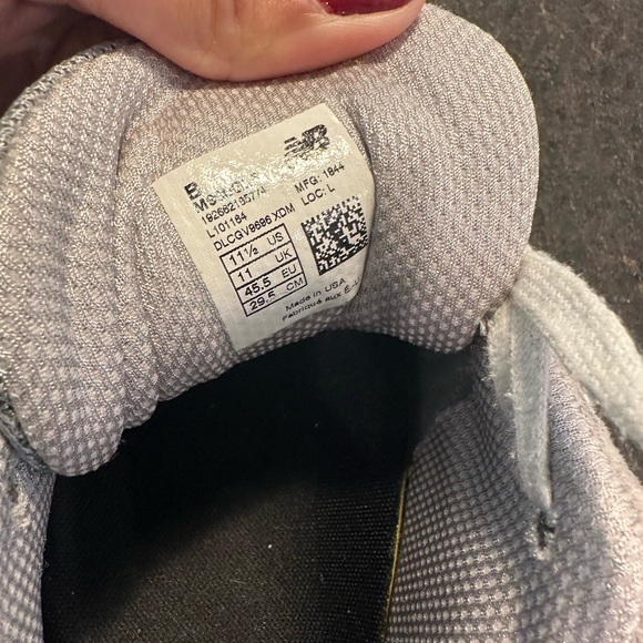 Men’s New Balance 990v5 - Picture 8 of 9